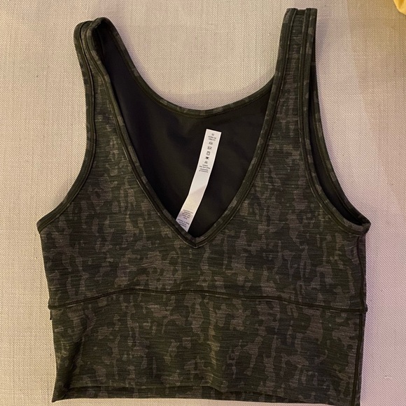 Power pivot tank (wear two ways!) EUC - Picture 2 of 6